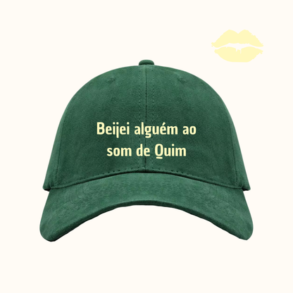 Beijei alguém ao som de Quim