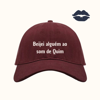 Beijei alguém ao som de Quim
